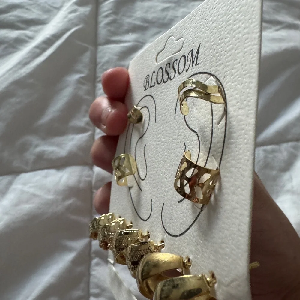 Source Unknown Gold Earring Collection